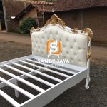 Tempat Tidur Klasik Mewah White & Gold SJF-TTDR 17 - Image 4