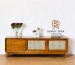 Bufet TV minimalis kayu modern dengan 2 laci dan 2 pintu anyaman rotan