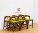 Set kursi bar minimalis dari kayu jati dengan dudukan hijau ergonomis, elegan dan nyaman untuk bar, kafe, atau dapur modern