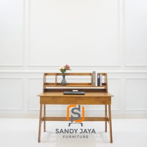 Furniture meja kerja kayu jati dengan tampilan natural