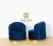 Kursi lounge mewah warna navy blue dengan desain modern dan kaki aksen gold untuk interior elegan